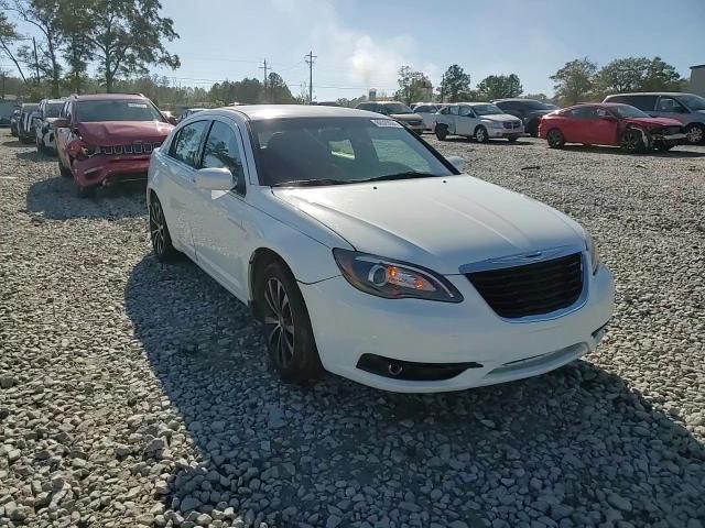 2013 Chrysler 200 Touring VIN: 1C3CCBBB1DN584470 Lot: 80329084