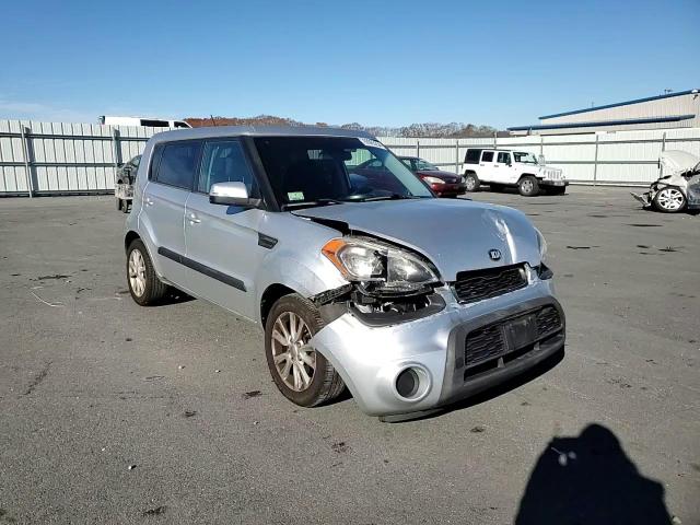 2013 Kia Soul + VIN: KNDJT2A61D7501082 Lot: 80985254