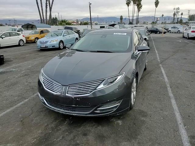 2016 Lincoln MKZ - Image 10