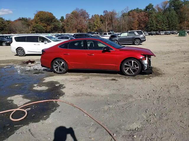 2021 Hyundai Sonata - Image 13