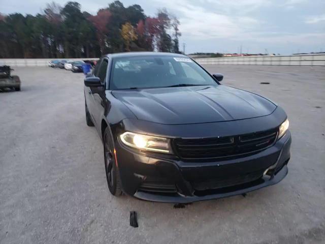 2019 Dodge Charger - Image 10