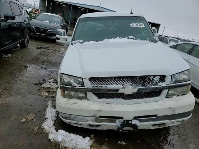 2003 Chevrolet Silverado - Image 10