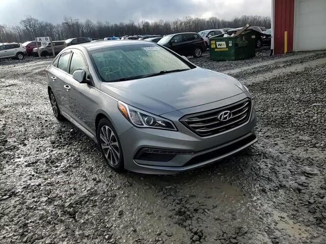 2015 Hyundai Sonata - Image 11