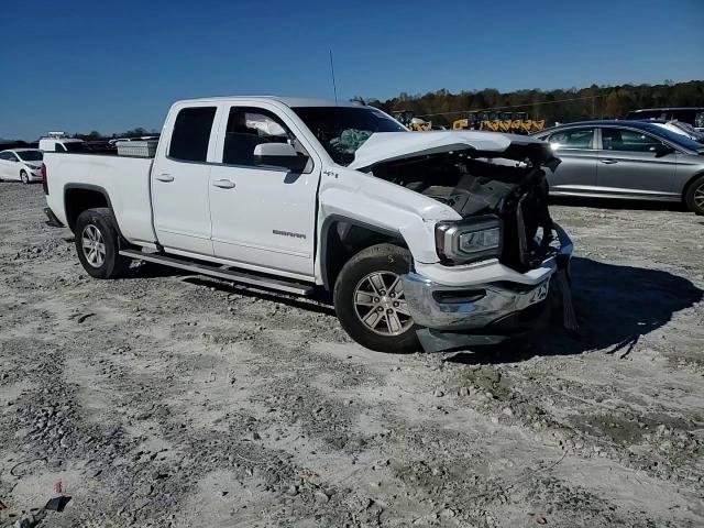 2017 GMC Sierra - Image 11
