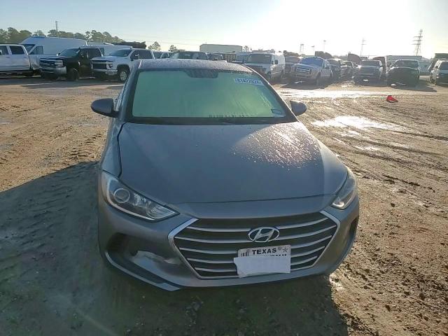 2018 Hyundai Elantra - Image 10