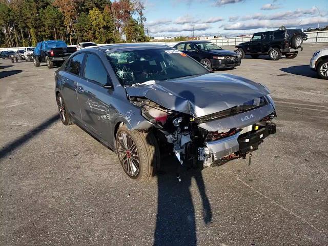 2024 Kia Forte - Image 10