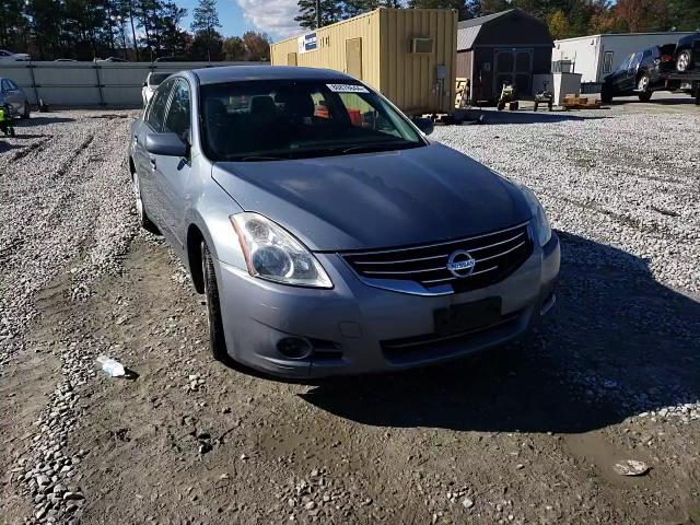 2012 Nissan Altima - Image 13