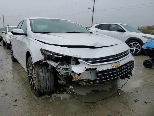 2017 Chevrolet Malibu - Image 11