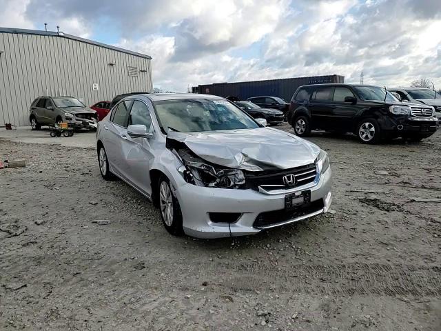 2013 Honda Accord - Image 13