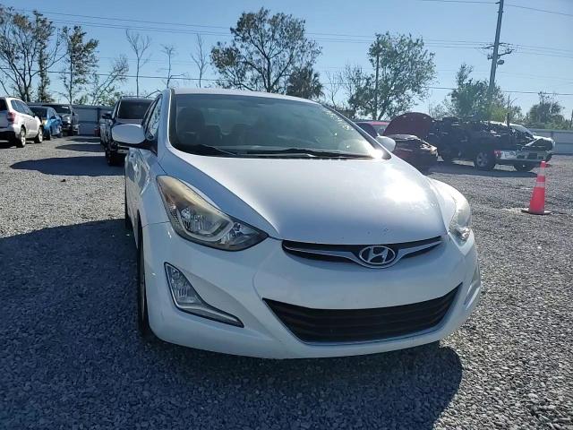 2015 Hyundai Elantra Se VIN: 5NPDH4AE5FH557977 Lot: 81142944