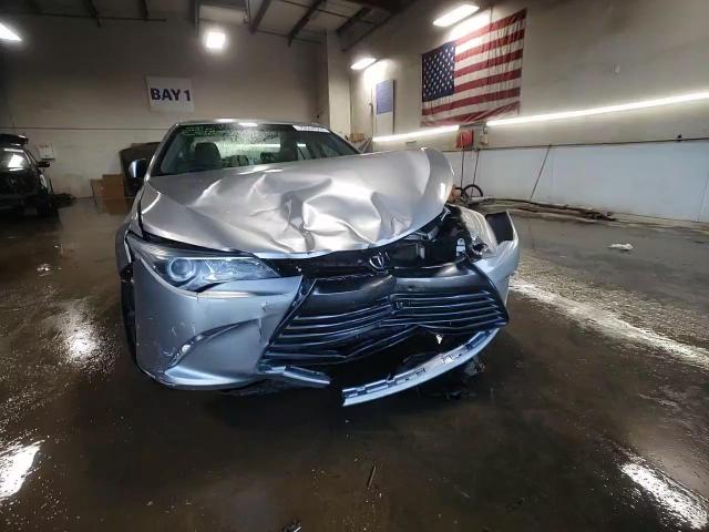 2015 Toyota Camry - Image 13