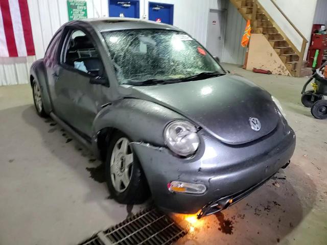 2003 Volkswagen Beetle - Image 11