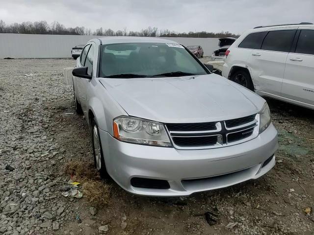 2012 Dodge Avenger - Image 13