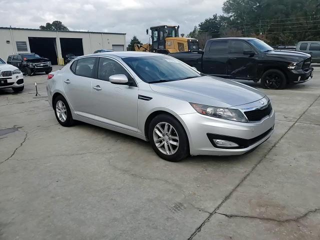 2013 Kia Optima - Image 11