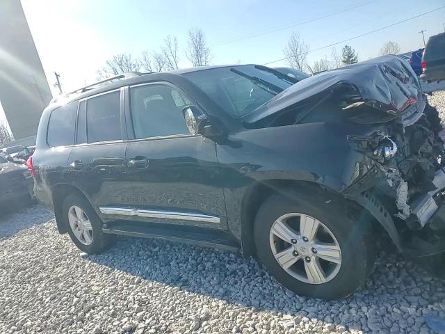2015 Toyota Land Cruiser - Image 12