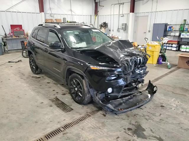 2017 Jeep Cherokee Latitude VIN: 1C4PJMCS5HW551887 Lot: 78873364