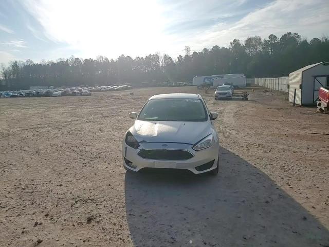 2018 Ford Focus Se VIN: 1FADP3K2XJL227621 Lot: 81431294