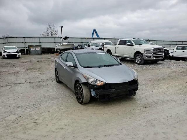 2015 Hyundai Elantra - Image 11