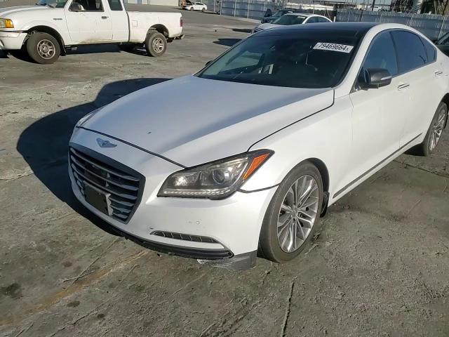 2015 Hyundai Genesis - Image 10