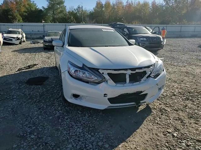 2016 Nissan Altima - Image 11