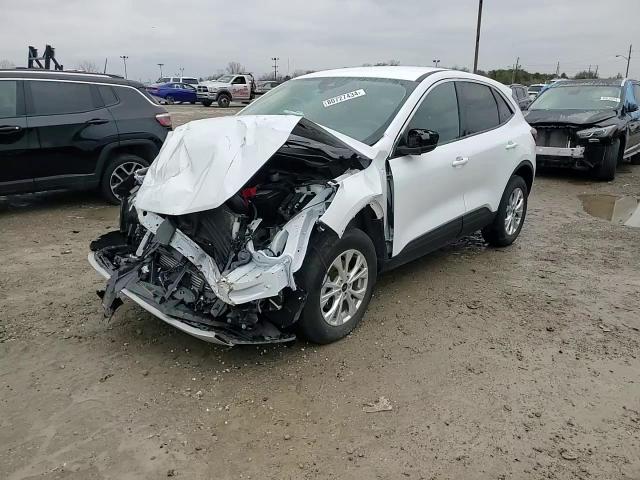 2023 Ford Escape - Image 12