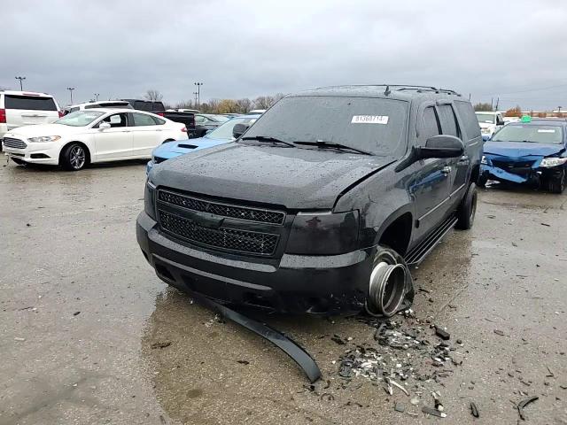 2007 Chevrolet Suburban - Image 12