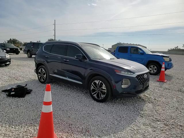 2019 Hyundai Santa Fe - Image 12