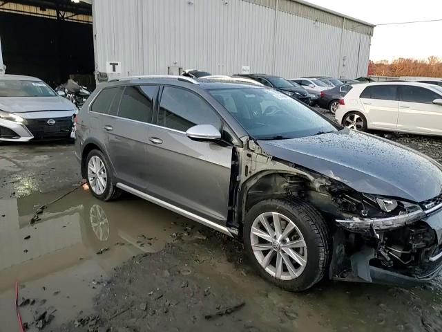 2019 Volkswagen Golf - Image 14