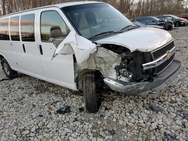 2017 Chevrolet Express - Image 11