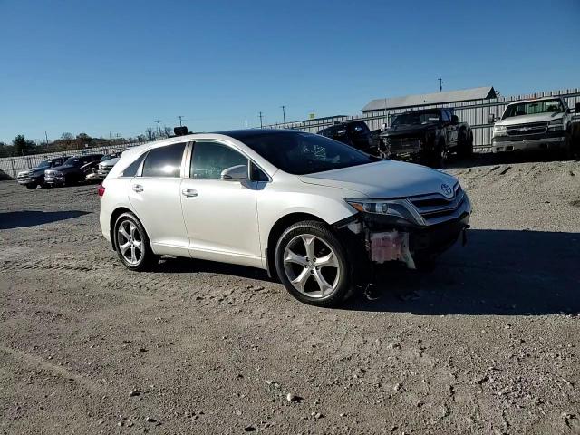2014 Toyota Venza - Image 12