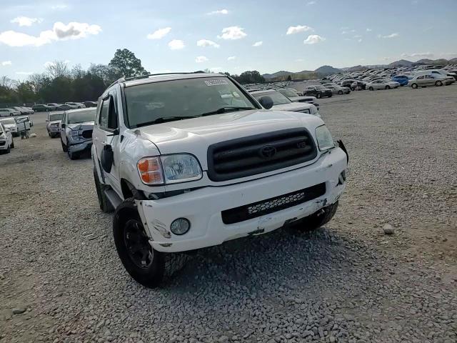 2002 Toyota Sequoia - Image 12