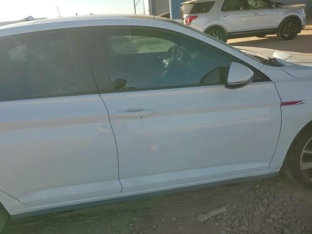 2021 Volkswagen Jetta - Image 10