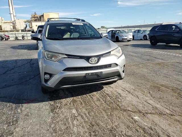 2017 Toyota RAV 4 - Image 11