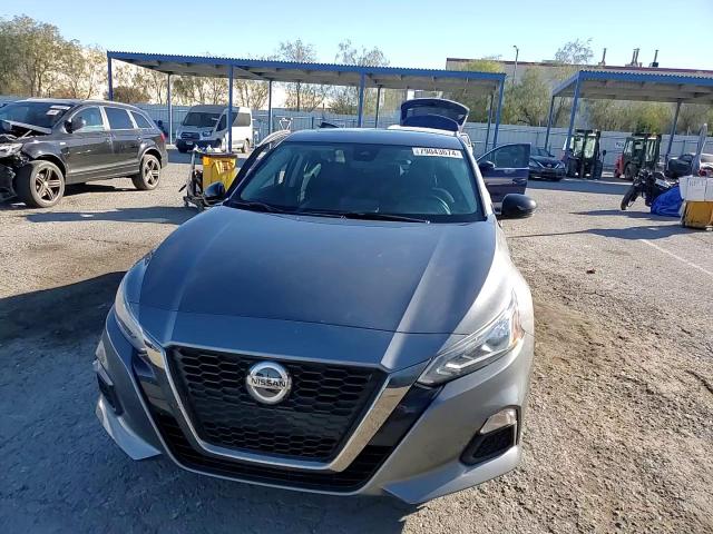 2021 Nissan Altima - Image 13
