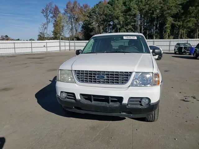 2003 Ford Explorer - Image 12