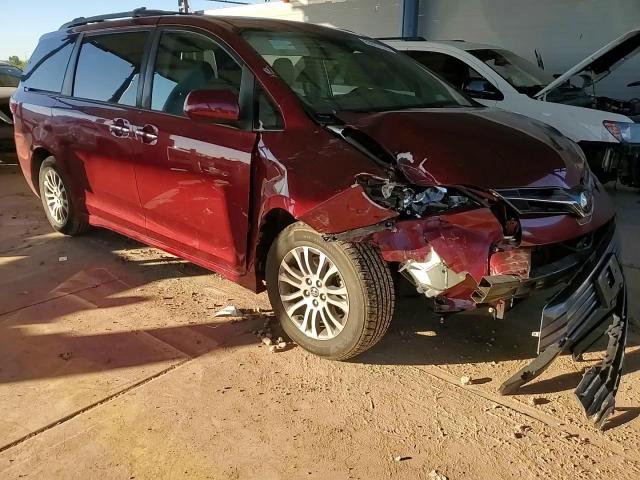 2018 Toyota Sienna - Image 12