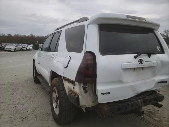 2005 Toyota 4Runner - Image 11