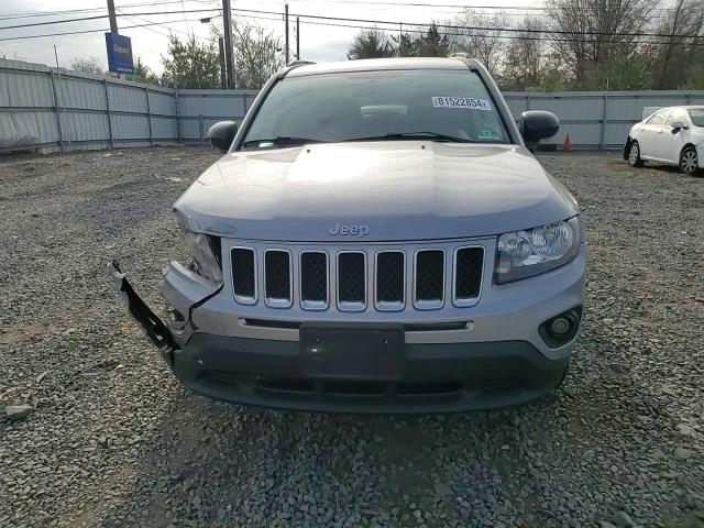 2016 Jeep Compass - Image 11