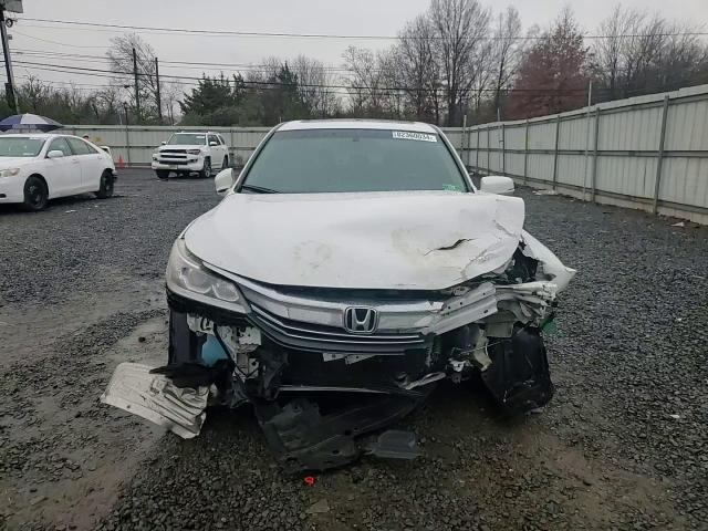 2017 Honda Accord - Image 11