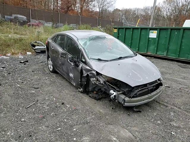 2014 Ford Fiesta - Image 10