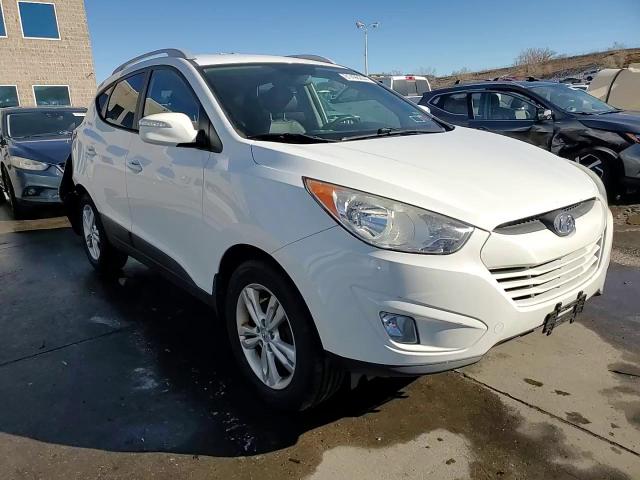 2013 Hyundai Tucson - Image 14