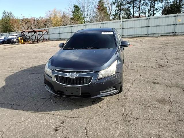 2014 Chevrolet Cruze - Image 13
