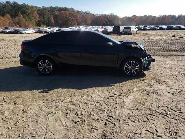 2024 Kia Forte - Image 14