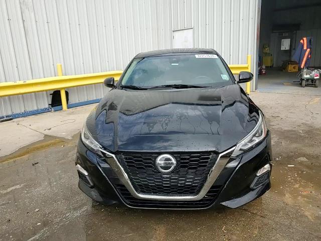2020 Nissan Altima - Image 13
