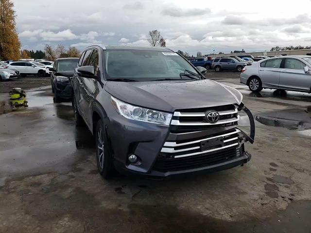 2018 Toyota Highlander Se VIN: 5TDJZRFH0JS535257 Lot: 80332774