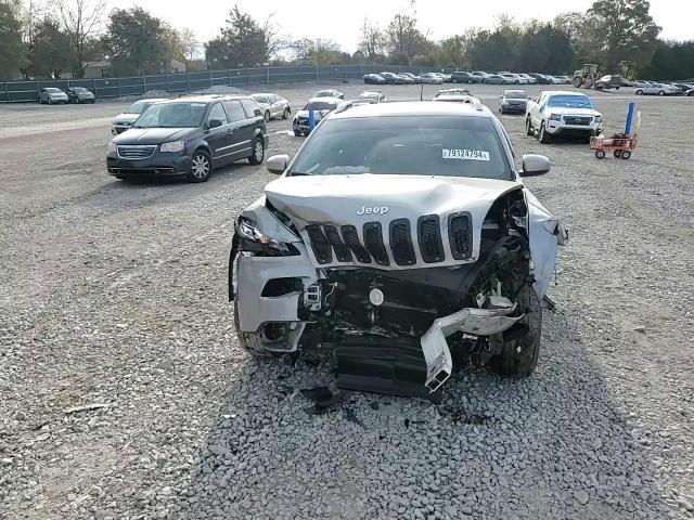 2016 Jeep Cherokee Latitude VIN: 1C4PJMCBXGW112098 Lot: 79124794