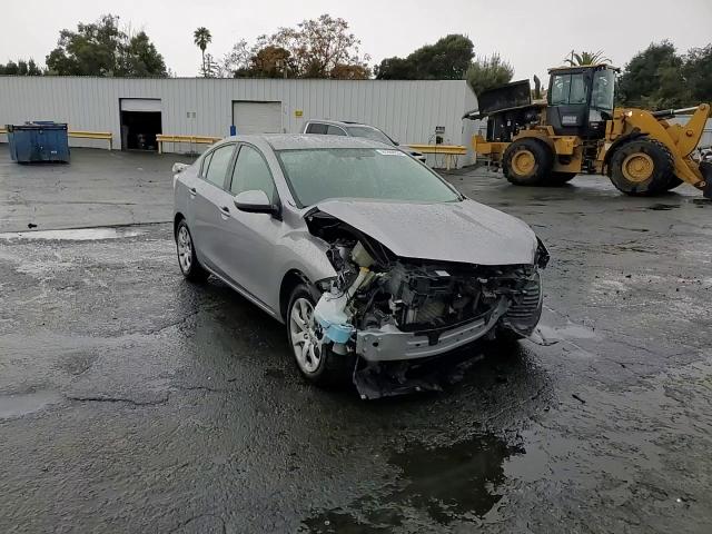 2012 Mazda 3 - Image 10