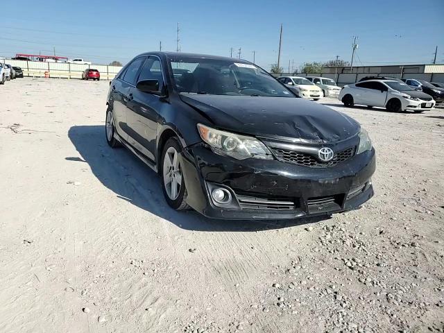 2014 Toyota Camry - Image 11