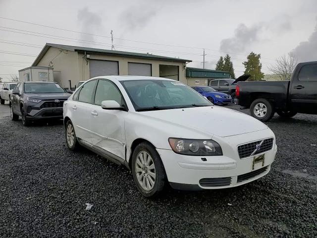 2004 Volvo S40 2.4I VIN: YV1MS382542015780 Lot: 82036574