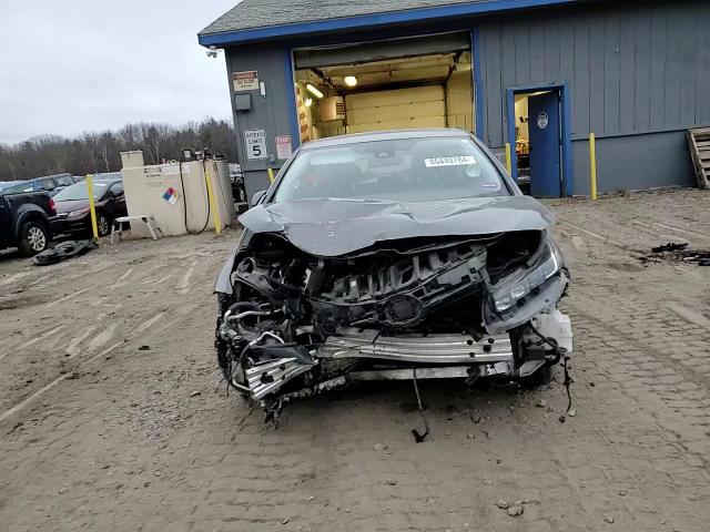 2022 Toyota Prius - Image 11